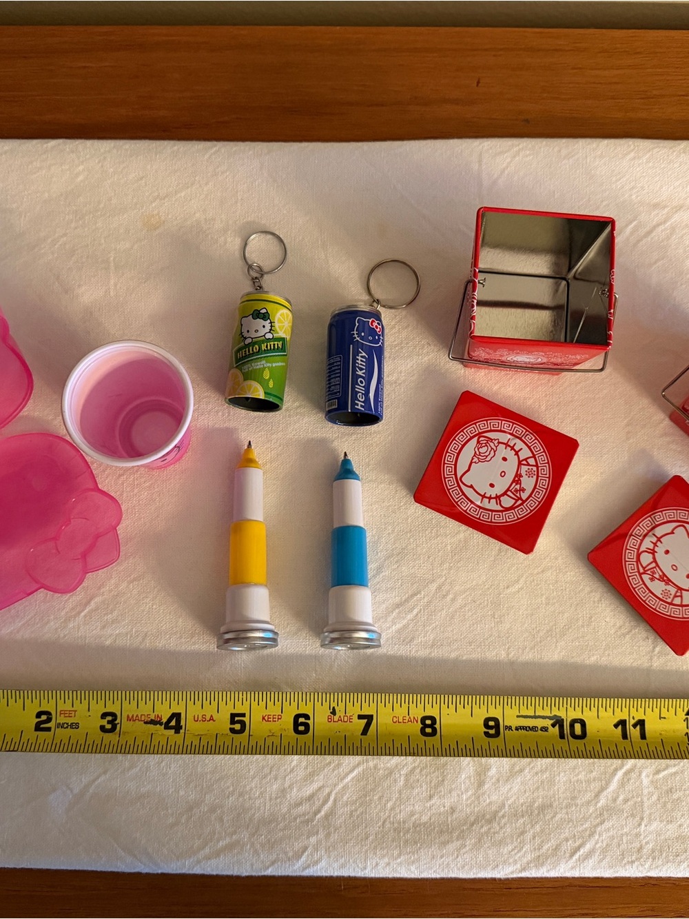 Hello Kitty Bundle - Picture 2 of 2